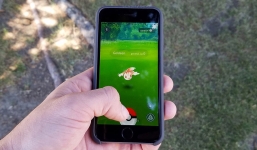 Đừng biến iPhone thành 'cục gạch' vì Pokemon Go