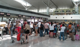 Đi máy bay bằng giấy tờ giả, nữ hành khách bị phạt 7,5 triệu