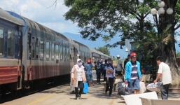 Tăng thêm 2 tàu Bắc - Nam dịp hè