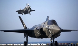 Video: Tiêm kích F-35B đứng yên trên không cực ấn tượng