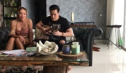 Bạn trai Kỳ Duyên đệm đàn cho Thanh Hà cover 'Anh cứ đi đi'