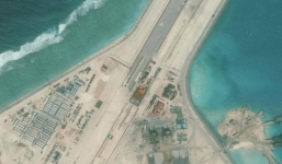 Máy bay TQ hạ cánh trái phép ở Trường Sa ngay trước phán quyết