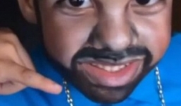 Trang điểm biến bé trai 5 tuổi thành nam ca sĩ 29 tuổi