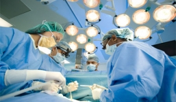 Nữ sinh chết sau khi tiêm thuốc tại bệnh viện quốc tế