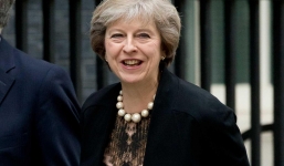 Theresa May đánh mất uy tín sau chỉ sau 90 phút làm Thủ tướng