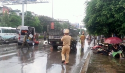 Tai nạn xe khách ở Quảng Ninh, nạn nhân nằm la liệt bên đường