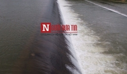 Đập nước gần nơi chôn chất thải Formosa xả bất thường