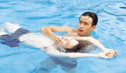 Dạy học bơi: Cứu người chết đuối