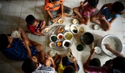 Cuộc sống của người phụ nữ có 14 con ở Hà Nội