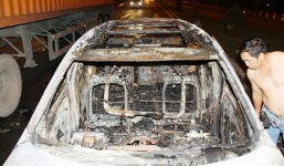 Ô tô gây tai nạn chết người rồi bốc cháy dữ dội ở Sài Gòn