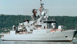 Phe đảo chính của Thổ Nhĩ Kỳ bắt chỉ huy, chiếm tàu khu trục