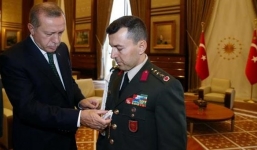 Cố vấn quân sự cho tổng thống Thổ Nhĩ Kỳ bị bắt