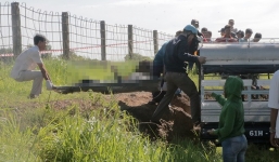 Phát hiện xác sinh viên đại học dưới Hồ Đá