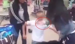 Video: Chàng trai 'bắt cá hai tay' bị 2 nhân tình tát liên tục vào mặt
