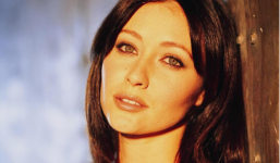 Nữ diễn viên 'Phép thuật' cạo đầu vì bệnh ung thư