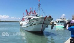 Đài Loan đưa nghị viên ra Trường Sa, Trung Quốc 'tát nước theo mưa'