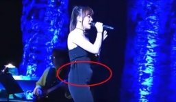 Clip Hari Won vô tình lộ vòng hai to bất thường trên sân khấu