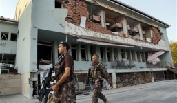 Thỗ Nhĩ Kỳ tuyên bố tình trạng khẩn cấp trong 3 tháng