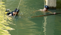 Tìm thấy thi thể thai phụ nhảy cầu tự tử