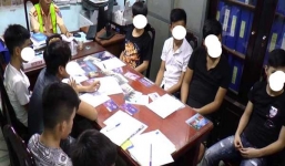 8 thanh thiếu niên 'phê' ma túy trên xe ôtô 16 chỗ ở Đà Nẵng