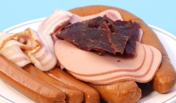 Khó tin với công nghệ 200 USD biến nhựa cây thành thịt bò