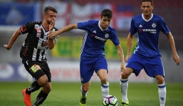 Cầu thủ Chelsea tiết lộ sơ đồ lạ của Conte ở mùa giải mới