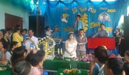 Đám cưới cổ tích của cô dâu xinh đẹp và chú rể tí hon