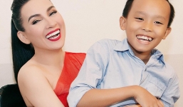 Phi Nhung tìm việc giúp bố mẹ Hồ Văn Cường ở Sài Gòn