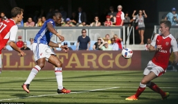 Drogba khiến cho Arsenal 'toát mồ hôi' trên đất Mỹ 