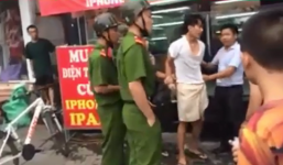 Thanh niên cướp điện thoại bị dân bắt tại trận giao cho công an