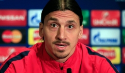 Tiền bán áo đấu của Ibra đủ mua Pogba