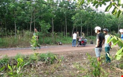 Nam thanh niên chết gục bất thường bên đường