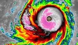 Vào Biển Đông, bão Nida có thể giật cấp 16