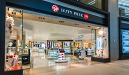 Nữ du khách Trung Quốc hầu tòa vì tát nhân viên thu ngân