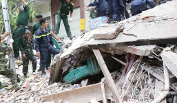 Nạn nhân thoát chết vụ sập nhà: 'Em quá sợ, không nhớ được gì...'