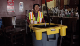 Lao công gốc Việt truyền cảm hứng sống trên đất Mỹ