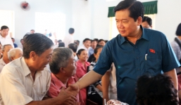 Bí thư Thăng: Anh Tám ơi! chỉ sửa ổ gà, ổ trâu làm gì to tát thế