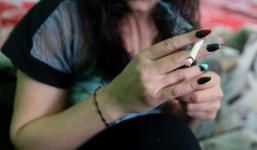 Cuộc sống địa ngục của cô gái bị hãm hiếp 10 lần/ngày