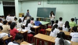 TPHCM: Cấm dạy thêm trong trường, được dạy thêm ở trung tâm