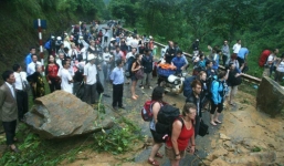 Lũ lớn ở Lào Cai: Hàng trăm du khách mắc kẹt ở Sa Pa