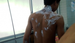 TP HCM: Nổ can axit tại chợ Kim Biên, 5 người bỏng nặng