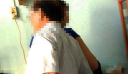 Kiểm điểm Phó giám đốc Sở 'choàng tay qua đùi nữ tạp vụ'