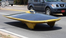 Truy đuổi 'đĩa bay của người ngoài hành tinh' nghênh ngang dạo phố