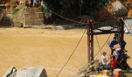 Cứu trợ khẩn cấp người dân bị ảnh hưởng lũ quét tại Lào Cai