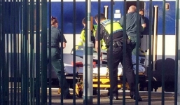 Anh: Một thanh niên mất đầu vì thò đầu ra ngoài cửa sổ tàu