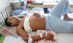 Giành điểm đón khách, tài xế taxi kéo đồng bọn truy sát đồng nghiệp 