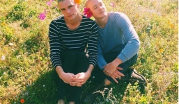 Kì lạ em gái mang thai hộ anh trai và người tình đồng tính