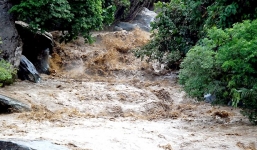 Miền Bắc chuẩn bị mưa lớn, cảnh báo sạt lở đất tại vùng núi