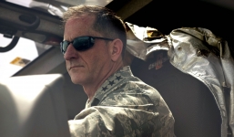 Mỹ 'khủng hoảng' phi công lái máy bay chiến đấu