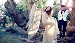 Diễn viên 'Phong Vân' tung ảnh cưới lãng mạn trước hôn lễ